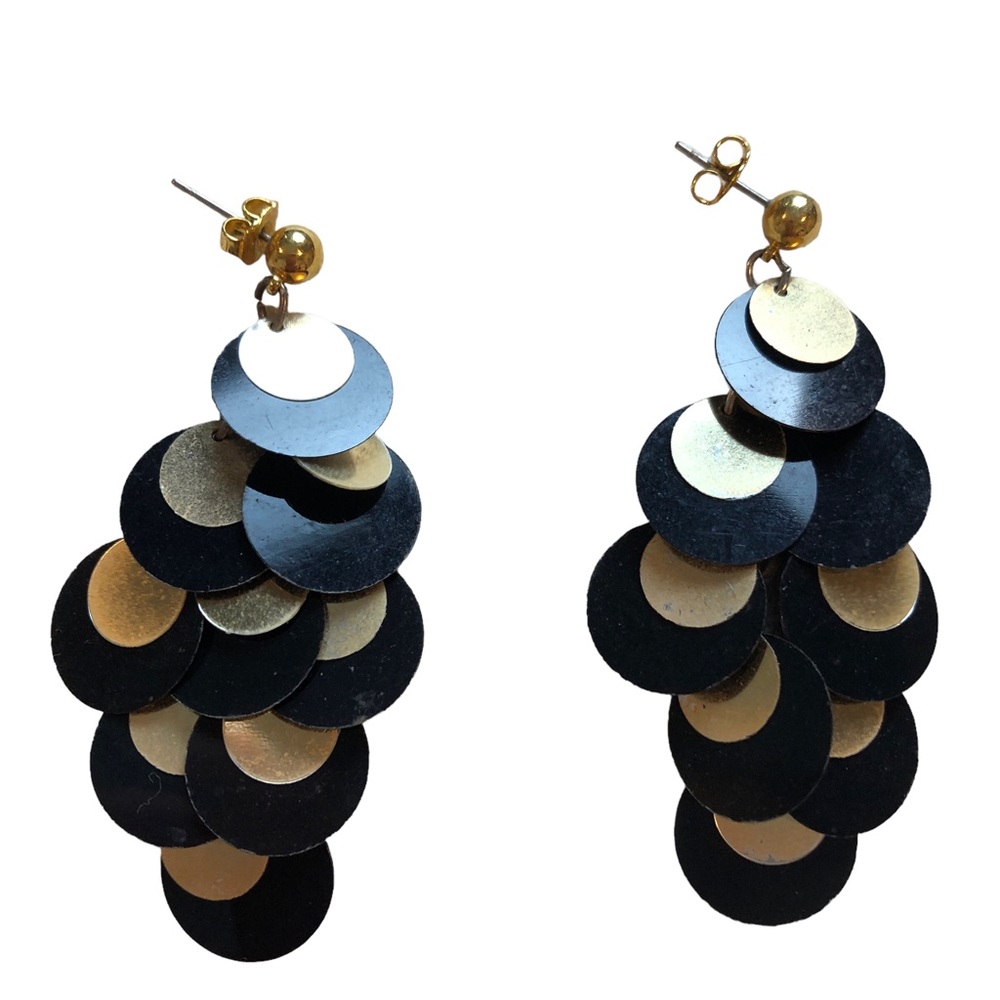 Black & Goldtone Earrings 2.5” Circles Dangle from Goldtone posts. Lightweight